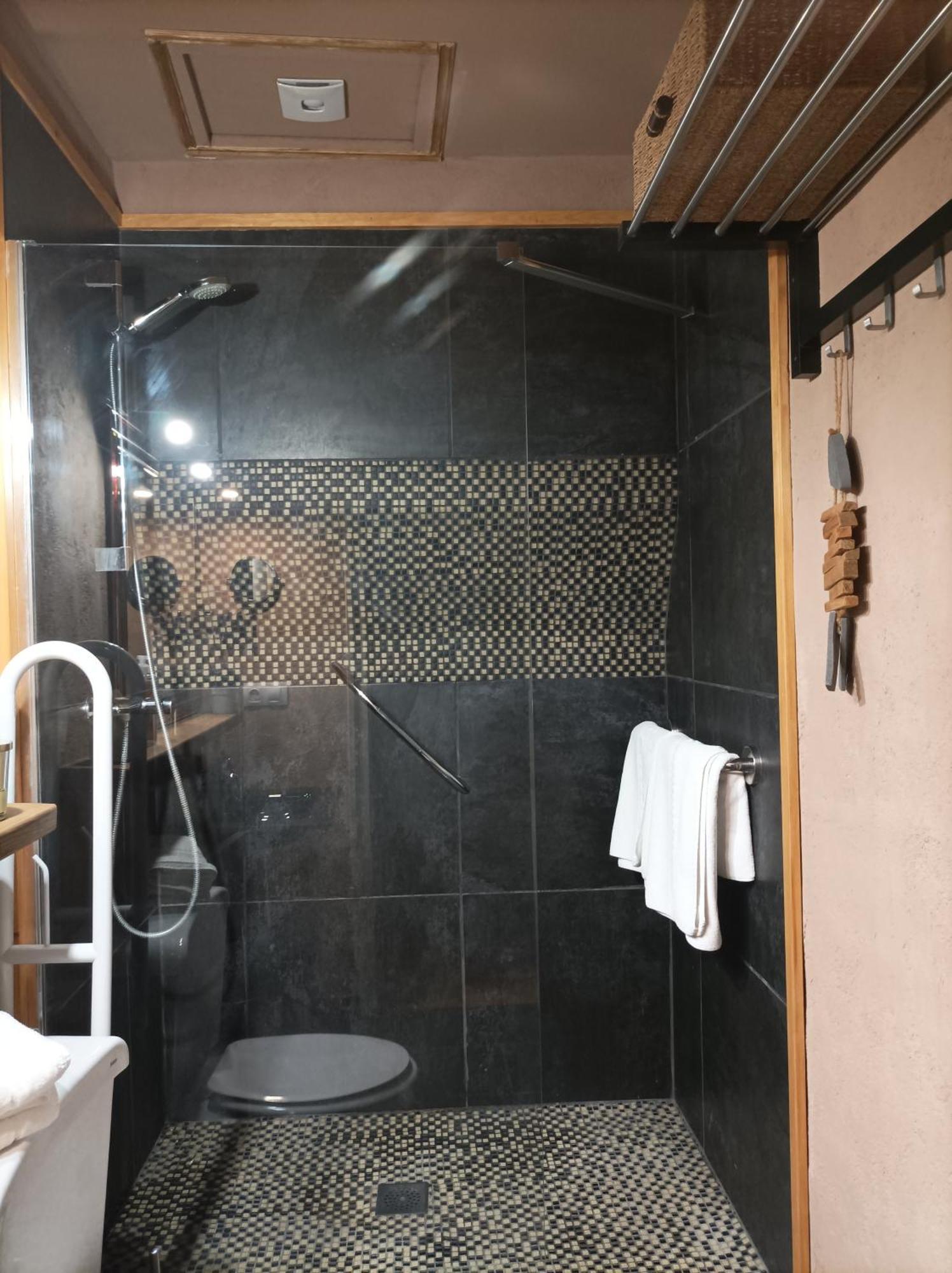 Garrigás La Masia Costa Brava -Adults Only الغرفة الصورة